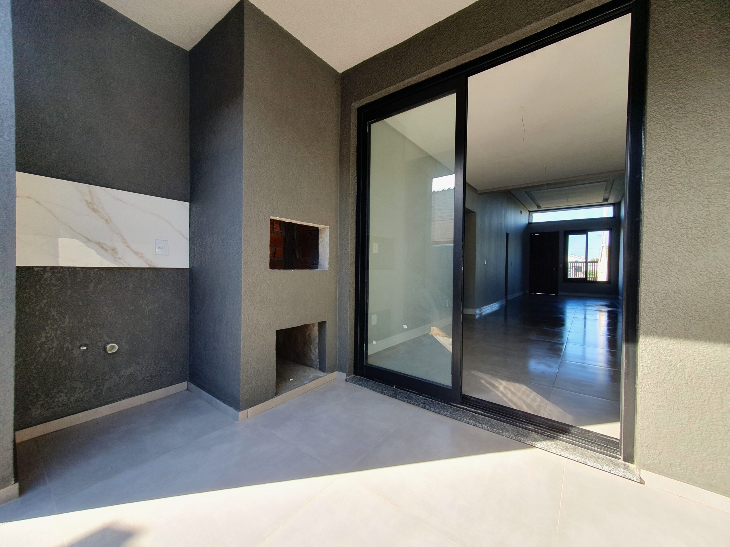 Av. Interbalneários, 2563 – CASA 01 (23)